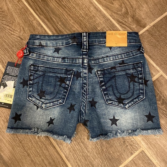 True Religion Bobby Star Shorts Sz 7 NWT - Picture 2 of 3